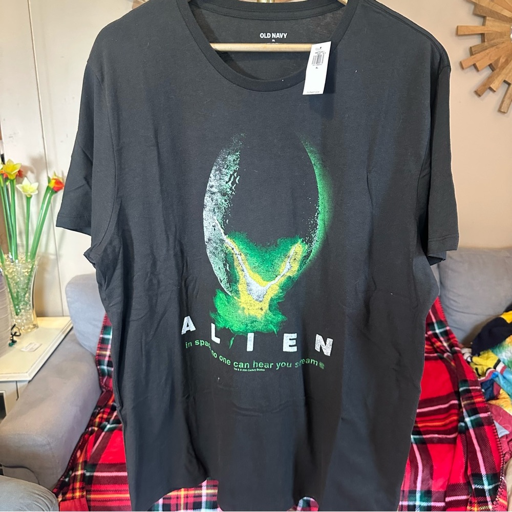 Old Navy Black T-Shirt with Green Alien Design